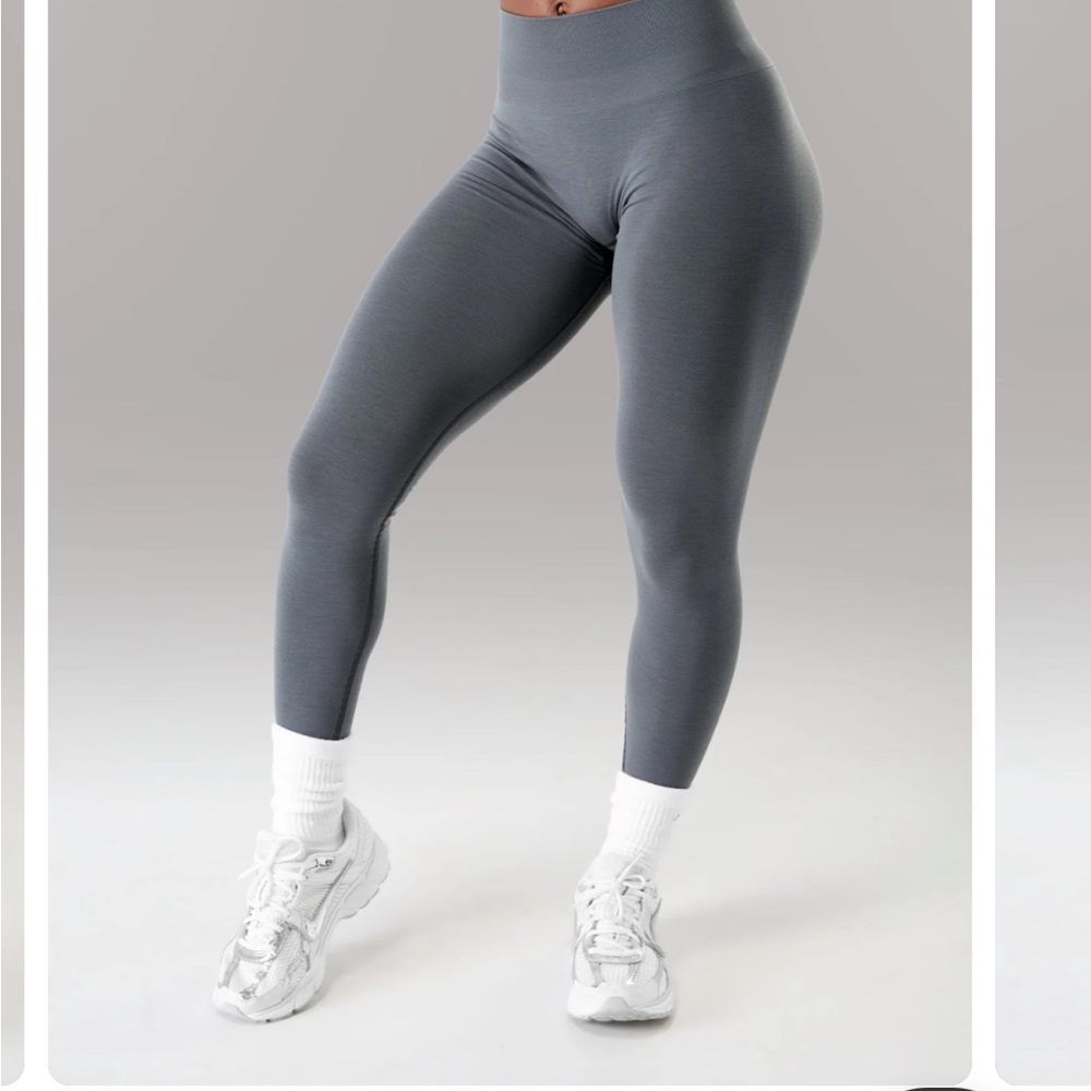 Alphalete Gray High-Waisted Leggings